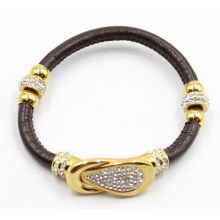Bracelete de couro preto de Gunine com o encanto e o fecho de aço inoxidável do ouro